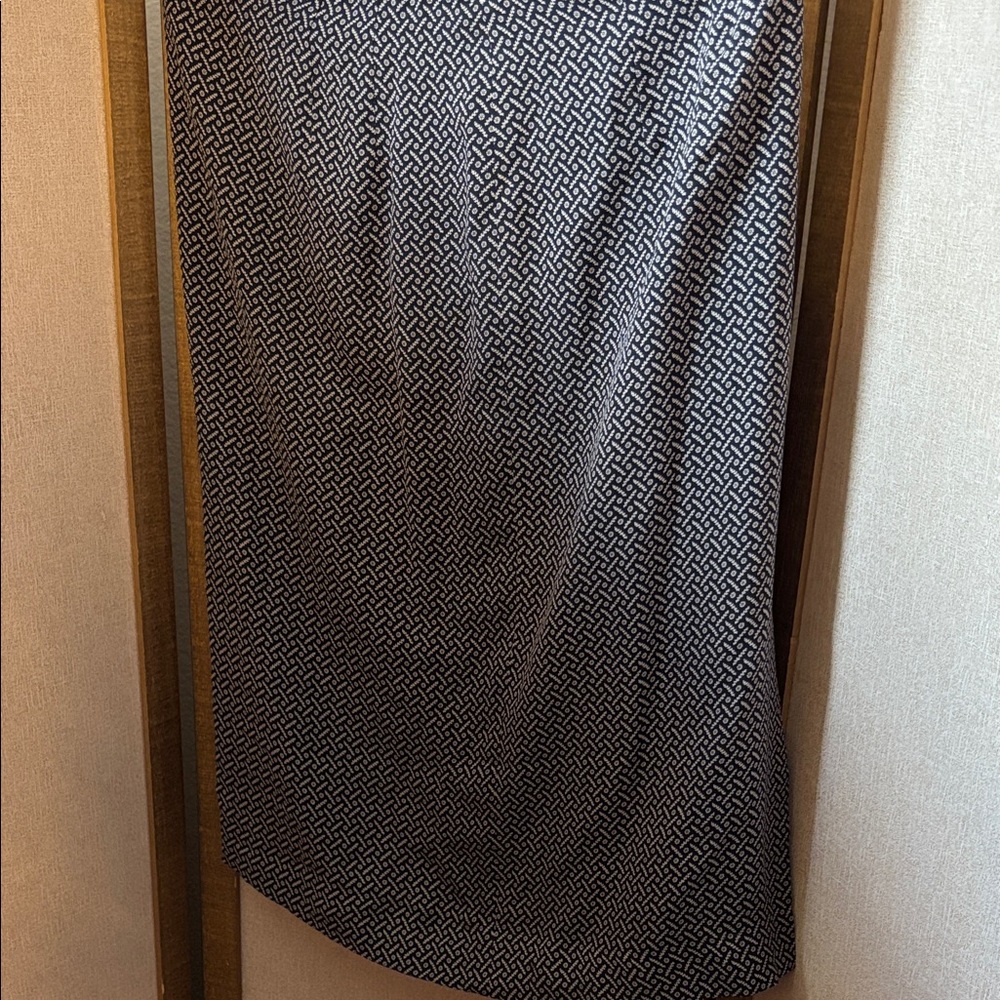 FINAL MARKDOWN Talbots silk Geometric Pencil Skirt 10p